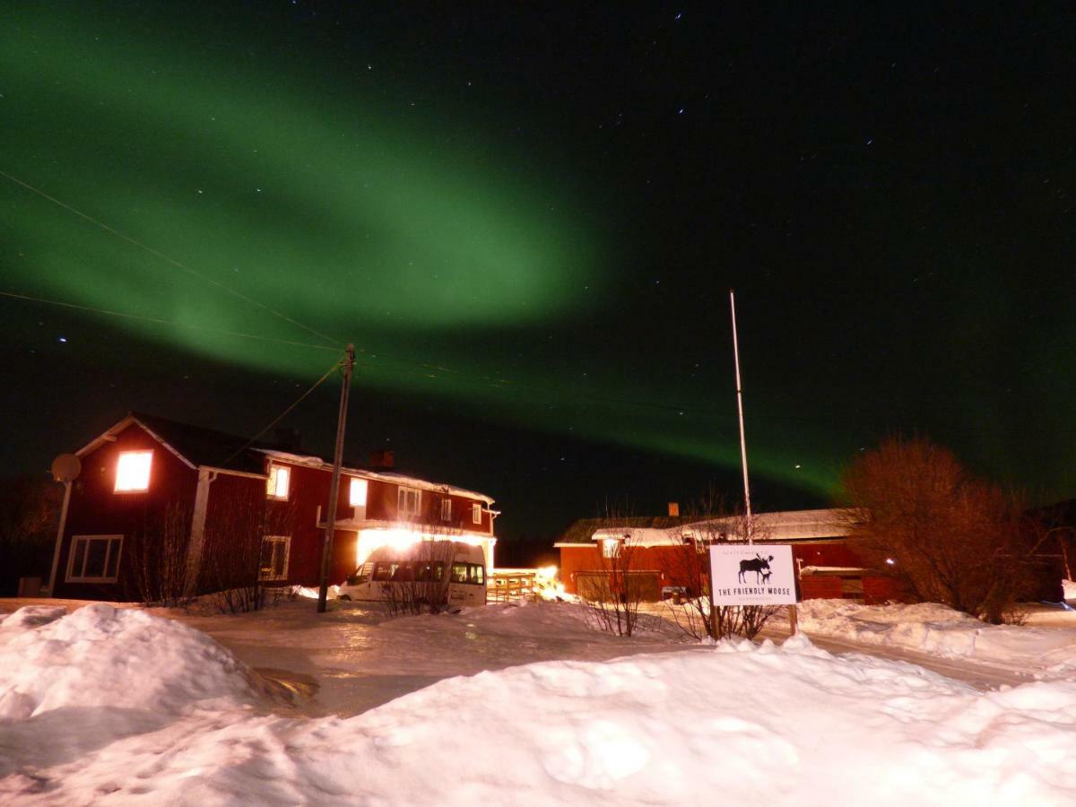 The Friendly Moose Hotel Overtornea Buitenkant foto